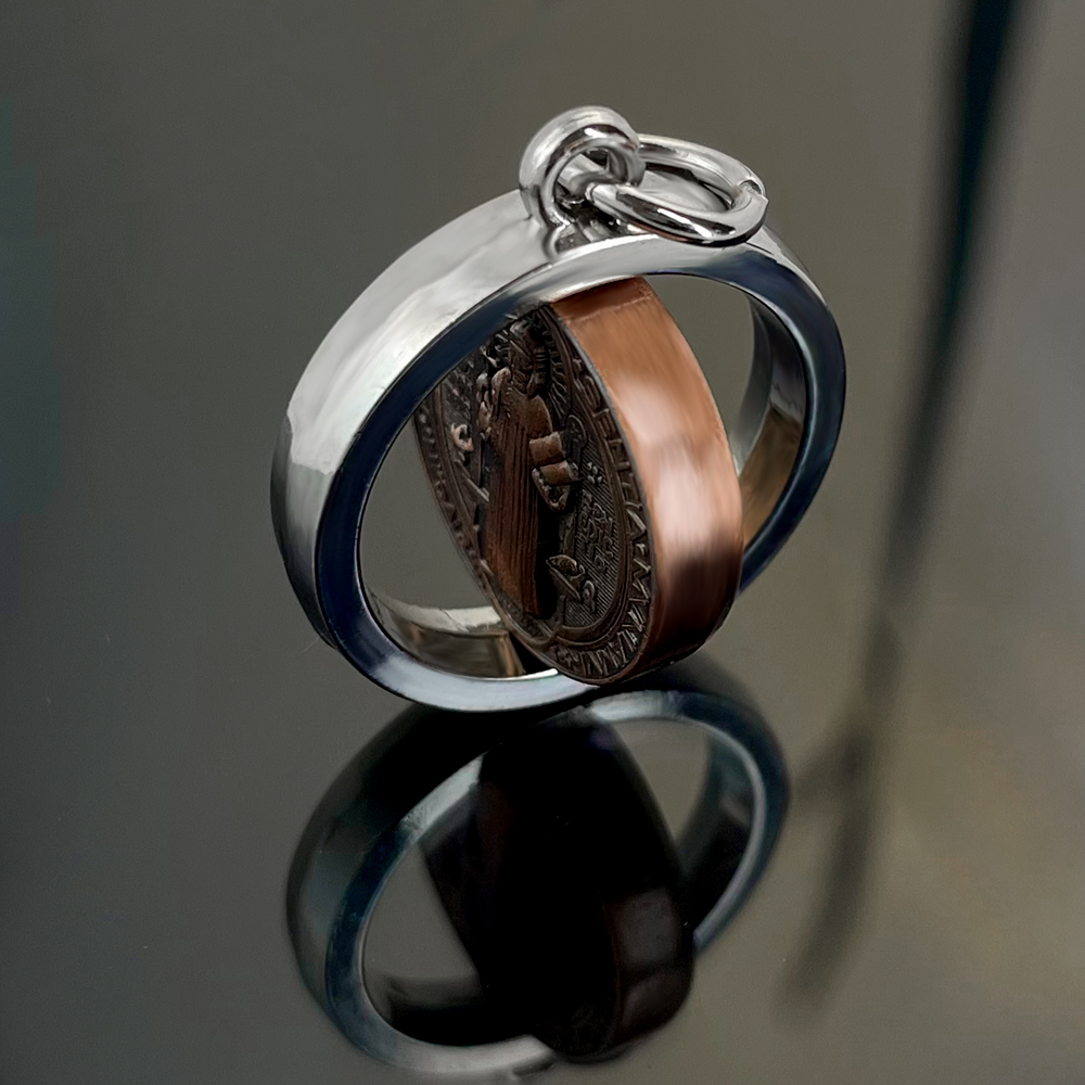 Nuova Collana con Medaglia di  - Jewelry & Watches Sp Z Oo Janów Lubelski recensione e prezzo